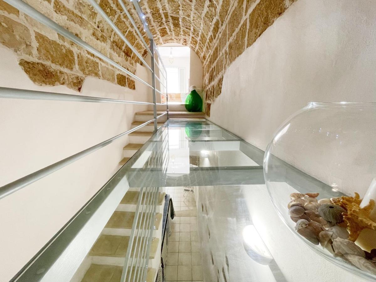 Mediterraneo House- Casa Nel Centro Storico Matino Exterior photo