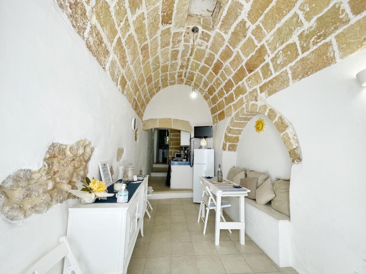 Mediterraneo House- Casa Nel Centro Storico Matino Exterior photo