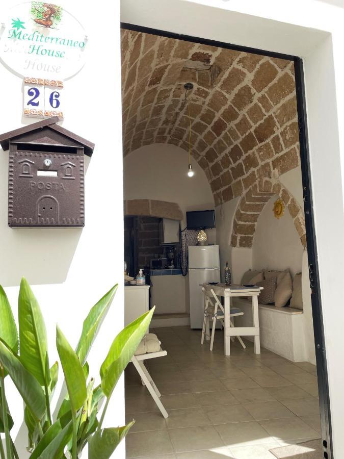 Mediterraneo House- Casa Nel Centro Storico Matino Exterior photo